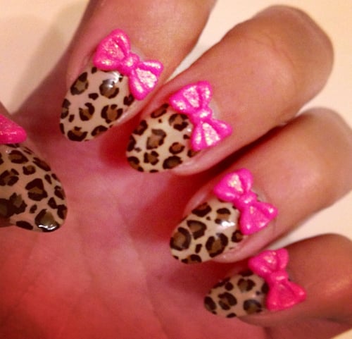 Nails-with-bows-1