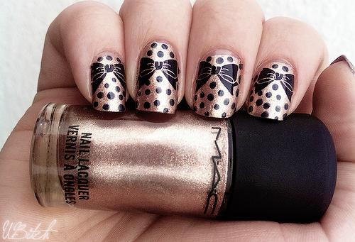Nails-with-bows-11