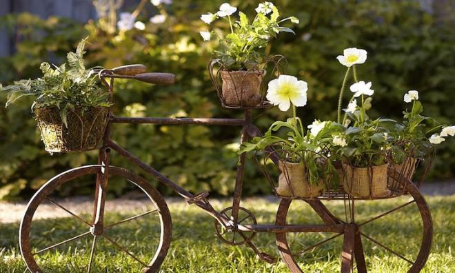 21 Great Garden Decorating Ideas - Style Motivation