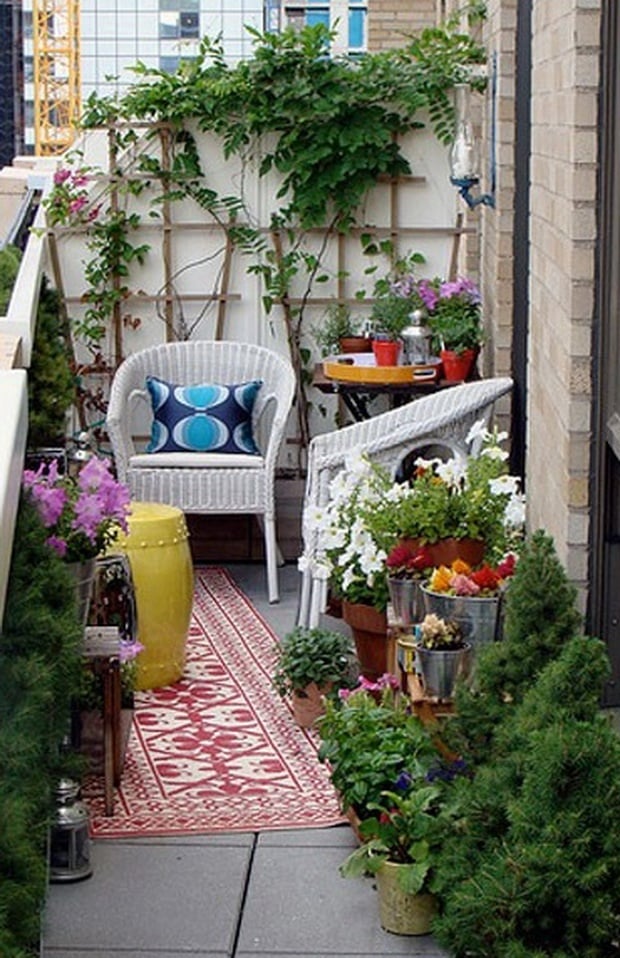 Amazing Decorating Ideas for Small Balcony (18)