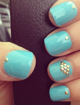 Nail art with rhinestones, gems, pearls and studs  (21)