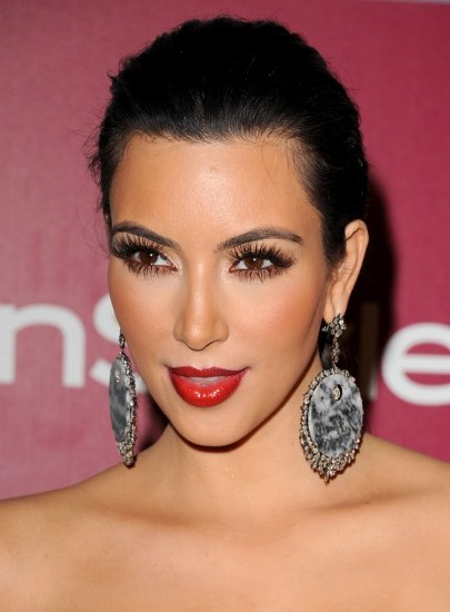 Top 20 Kim Kardashian Makeup Looks (15)