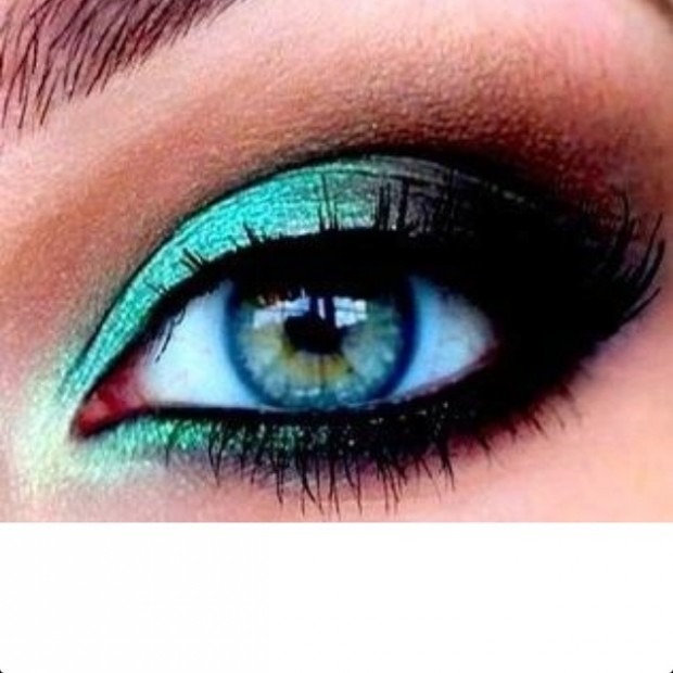20 Gorgeous Makeup Ideas for Blue Eyes (4)