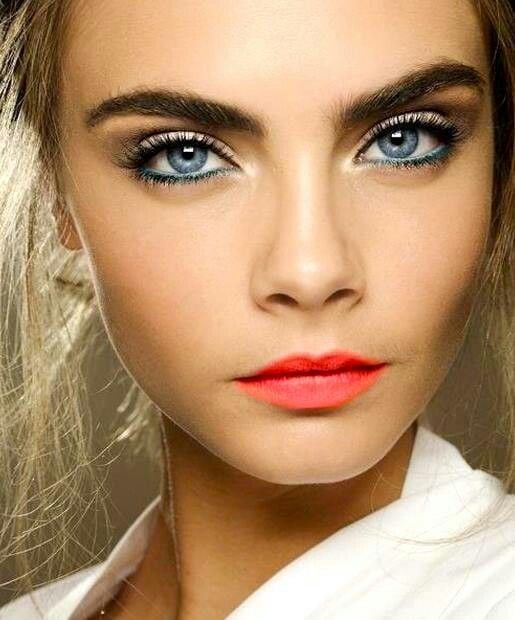 20 Gorgeous Makeup Ideas for Blue Eyes (8)