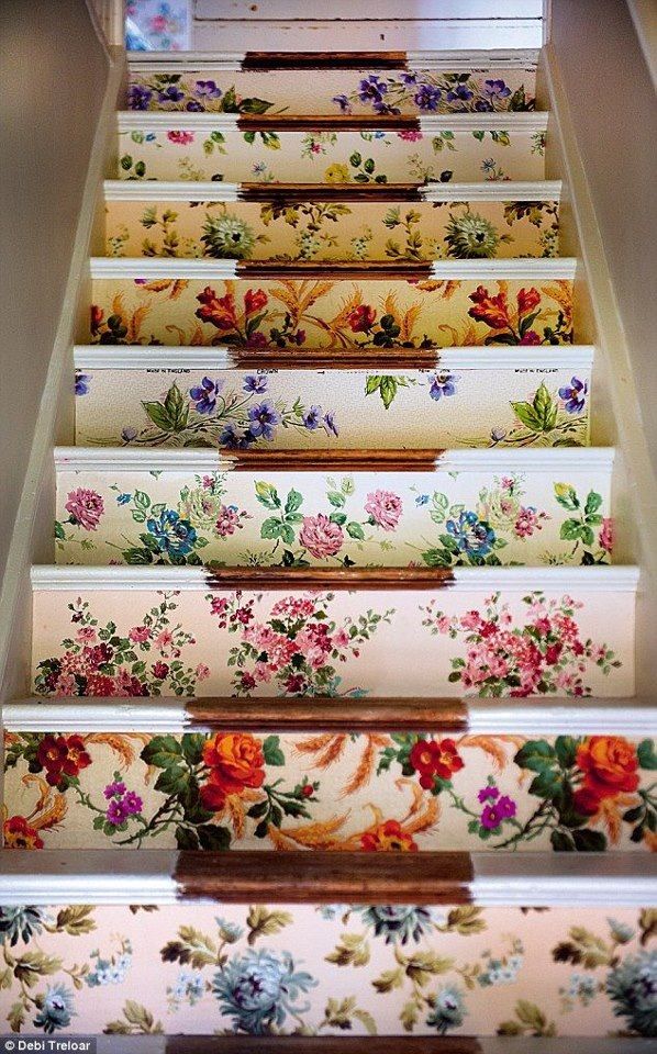 22 Great Stairs Decorating Ideas (8)