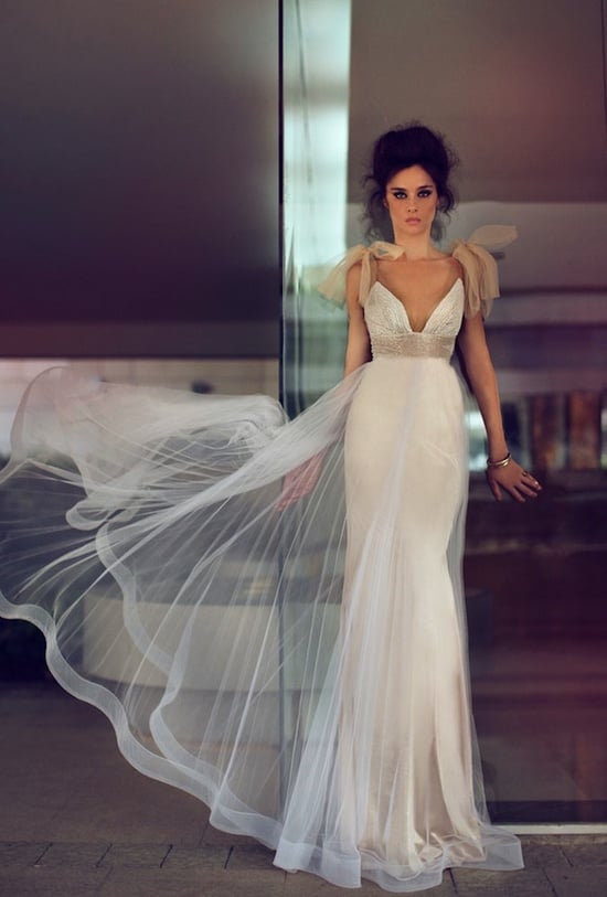 23 Elegant and Glamorous Wedding Dresses (13)