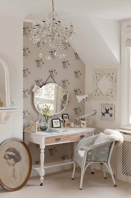 dressing table (22)