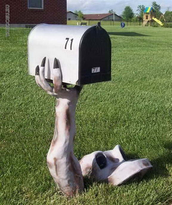 15 Fun and Scary Ideas How to Decorate Your Mailboxes for Halloween (6)