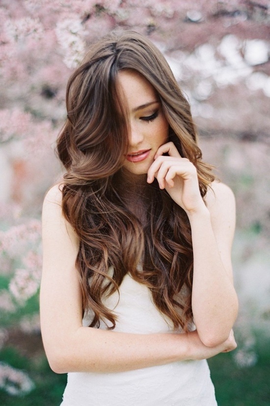 17 Gorgeous Wavy Hairstyle Ideas and Tutorials (10)