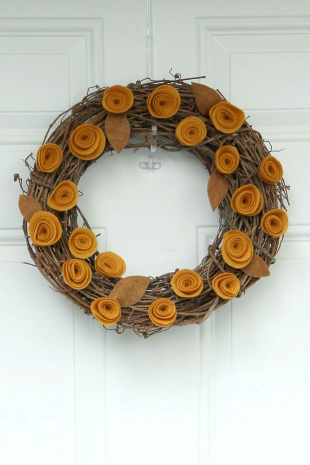 25 Adorable DIY Fall Wreath Ideas (21)