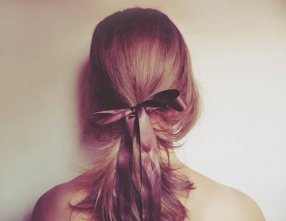 33 Adorable Hairstyles with Bows (13)
