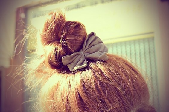 33 Adorable Hairstyles with Bows (28)