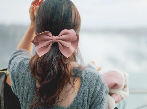 33 Adorable Hairstyles with Bows (9)