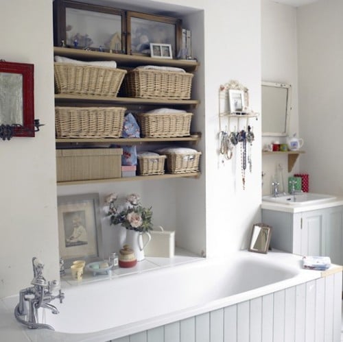 35 Great Storage and Organization Ideas for Small Bathrooms (4)