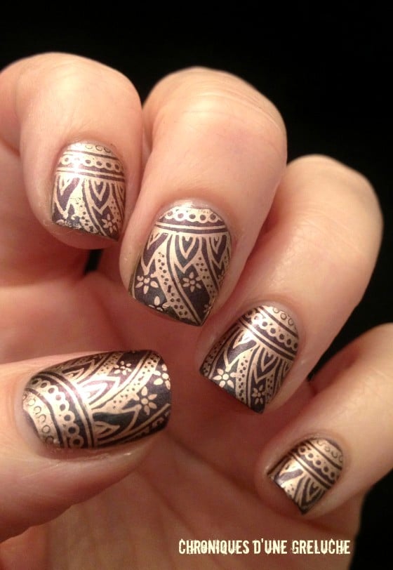 Golden Tones on Your Nails 24 Perfect Nail Art Ideas (15)
