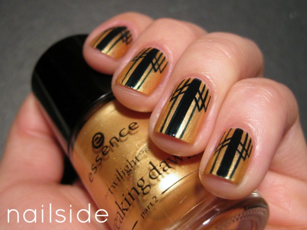 Golden Tones on Your Nails 24 Perfect Nail Art Ideas (19)