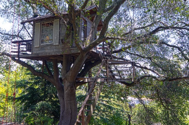 18 Amazing Tree House Design Ideas that Your Kids Will Love (5)