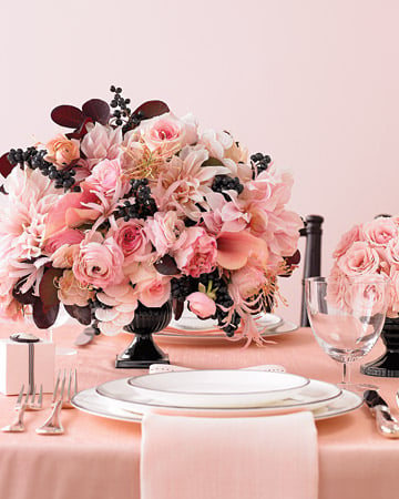 20 Amazing Floral Centerpieces for the Wedding of Your Dreams (6)