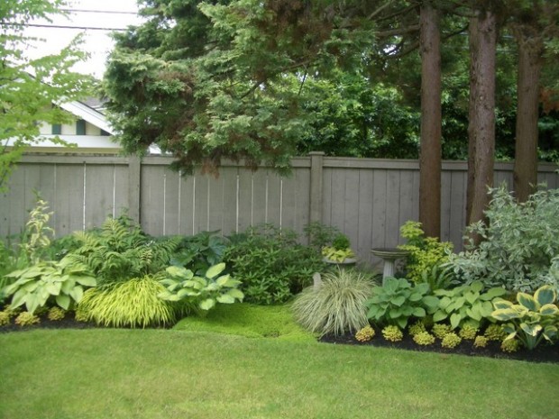 20 Amazing Ideas for Your Backyard Fence Design (17)