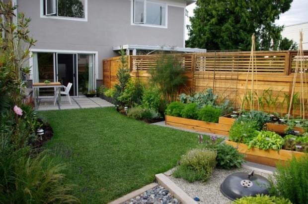 20 Amazing Ideas for Your Backyard Fence Design (6)