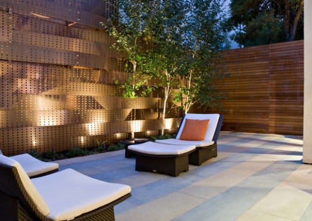 20 Amazing Ideas for Your Backyard Fence Design (9)