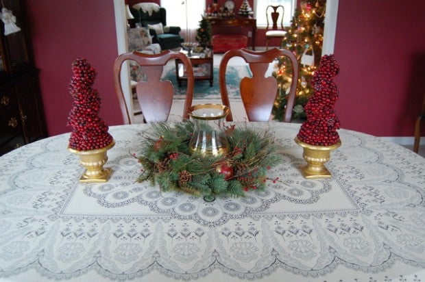 20 Amazing Table Centerpiece for Perfect Christmas Decoration (5)
