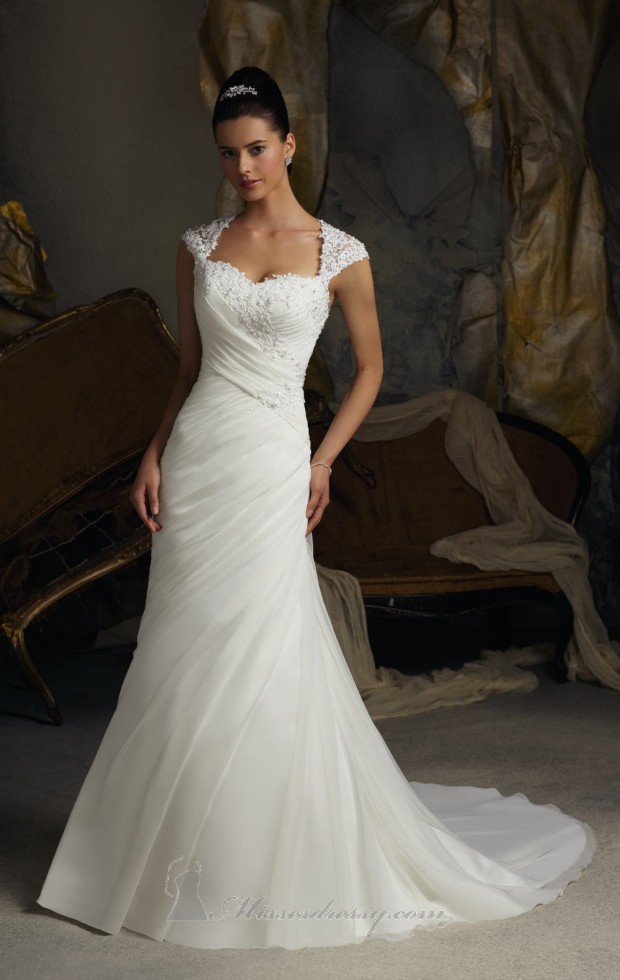 20 Beautiful Wedding Dresses for the Modern Bride (14)