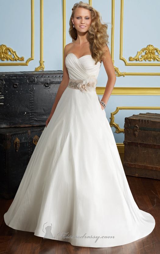 20 Beautiful Wedding Dresses for the Modern Bride (15)