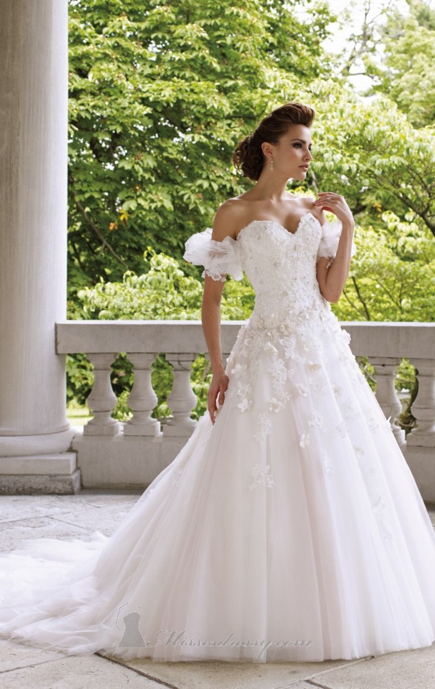 20 Beautiful Wedding Dresses for the Modern Bride (18)