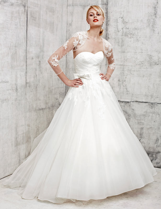 20 Classic and Elegant Wedding Dresses (6)