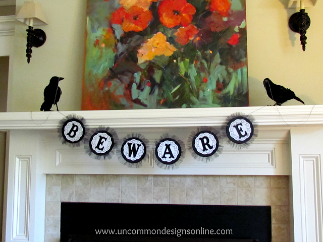 20 Great DIY Halloween Garlands and Banners for Perfect Halloween Home Decor (1)