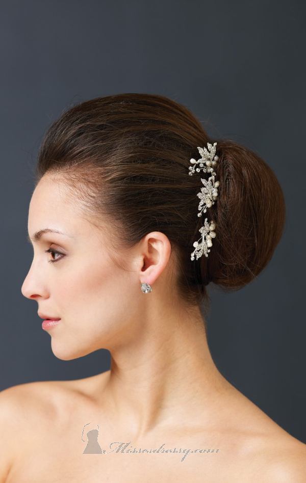 21 Adorable Hair Accessories for Perfect Bridal Hairstyle (15)