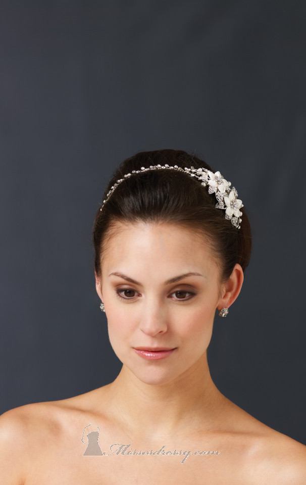 21 Adorable Hair Accessories for Perfect Bridal Hairstyle (18)
