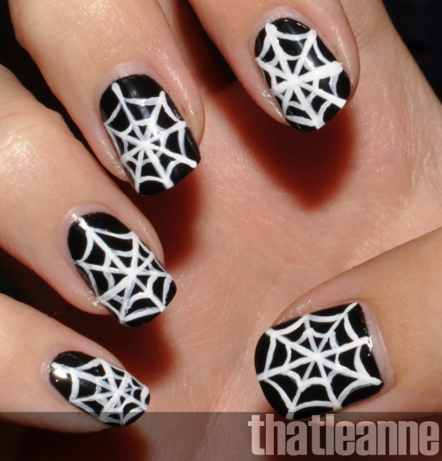 23 Easy Creative and Funny Nail Art Ideas for Halloween (19)