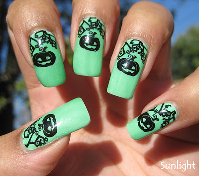 23 Easy Creative and Funny Nail Art Ideas for Halloween (3)