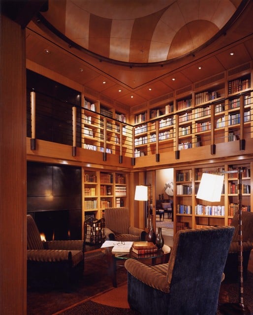 24 Amazing Home Library Design Ideas for All Booklovers (17)