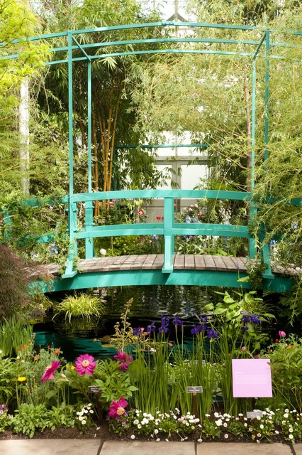 25 Amazing Garden Bridge Design Ideas that Will Make Your Garden Beautiful (5)