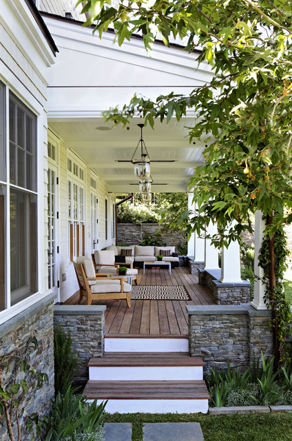 19 Great Traditional Front Porch Design Ideas  (3)