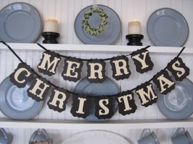20 Amazing Decorating Ideas with Christmas Banners (4)