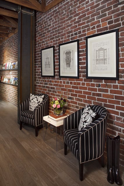 20 Amazing Interior Design Ideas with Brick Walls (7)
