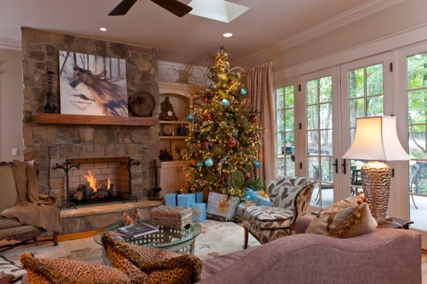 20 Brilliant Ideas How to Decorate Your Living Room for Christmas (16)