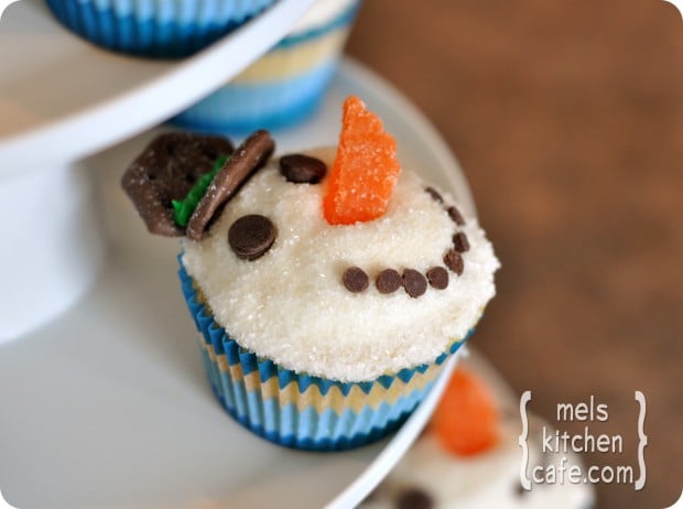 21 Cute and Sweet Christmas Cupcakes (18)