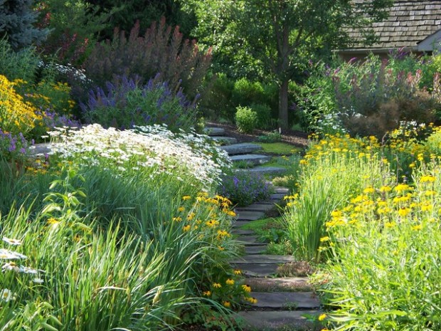 22 Great Ideas for Perfect Garden Path (22)