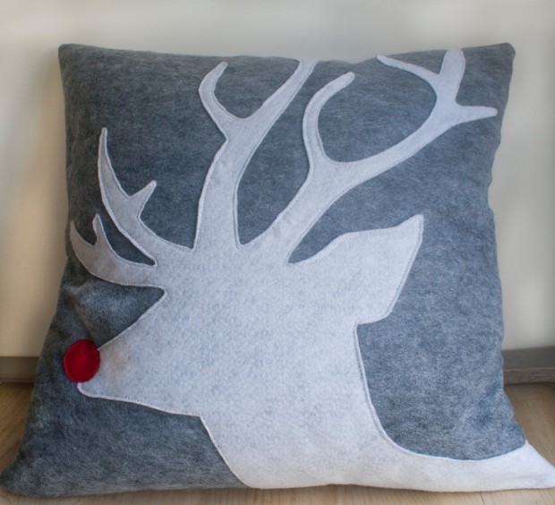 26 Awesome Handmade Christmas Pillows and Covers (5)