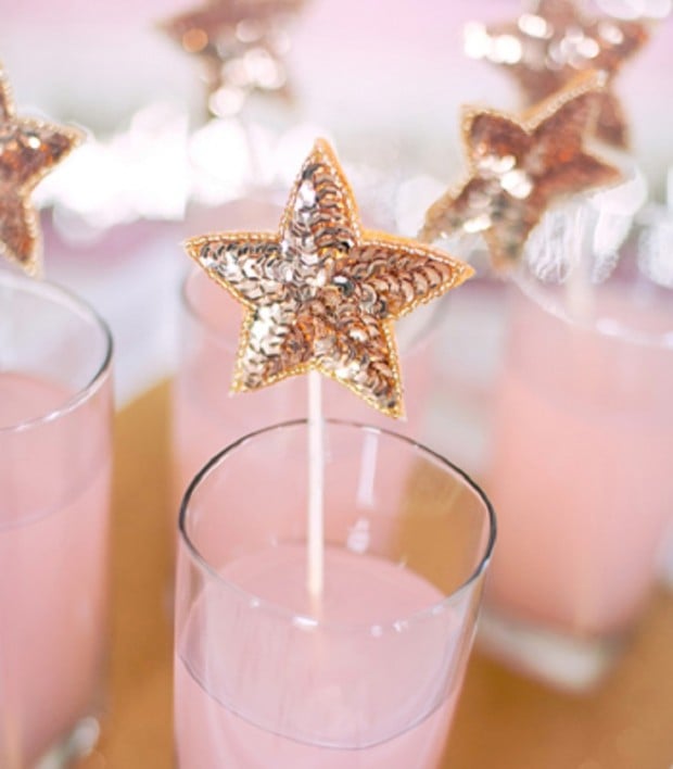 15 Amazing and Easy DIY New Year’s Eve Party Decorations (7)