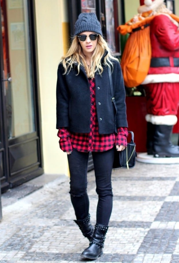 15 Stylish Winter Outfit Ideas with Boots (15)
