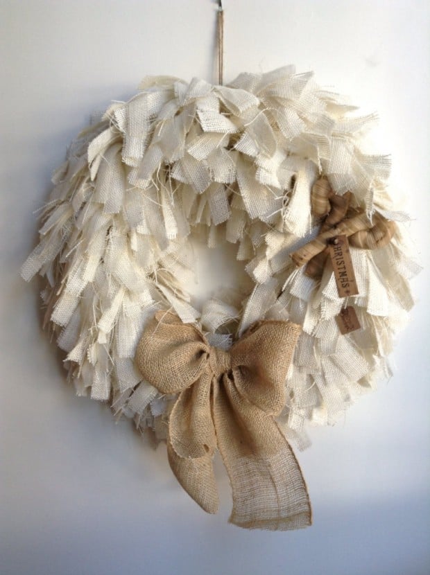 16 Beautiful Handmade Christmas Wreath Designs (1)