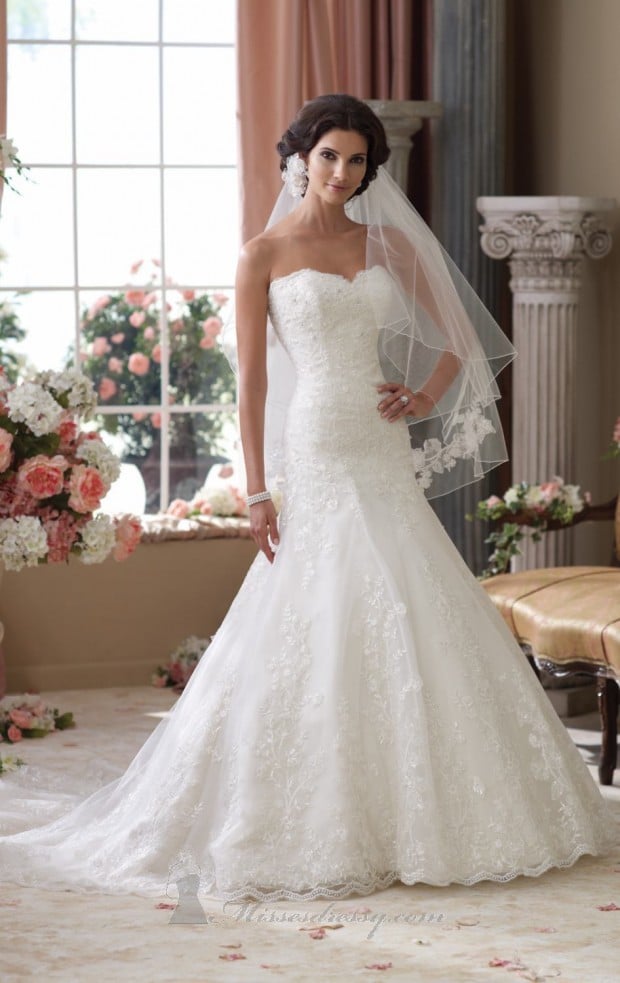 20 Lace Wedding Dresses for Romantic Brides (19)