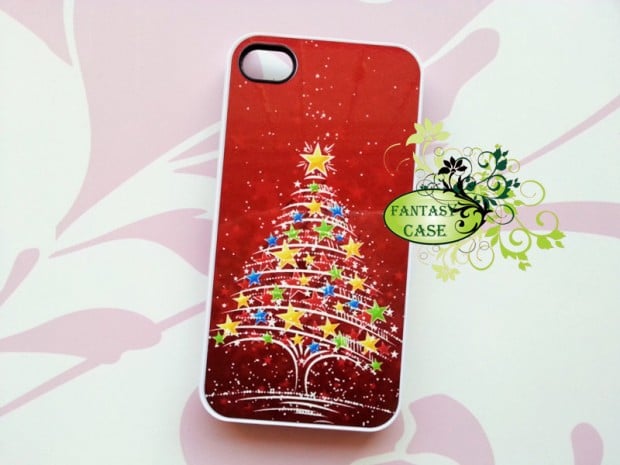 22 Stylish Christmas iPhone Cases for the Festive Season (9)