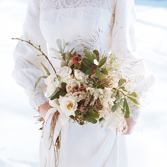 23 Gorgeous Winter Wedding Bouquets  (10)